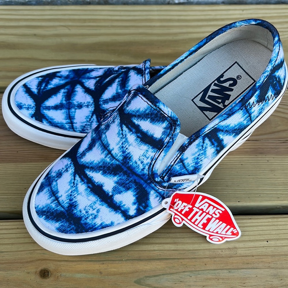 New NWT Van’s Indigo Blue Tie Dye slip on’s
